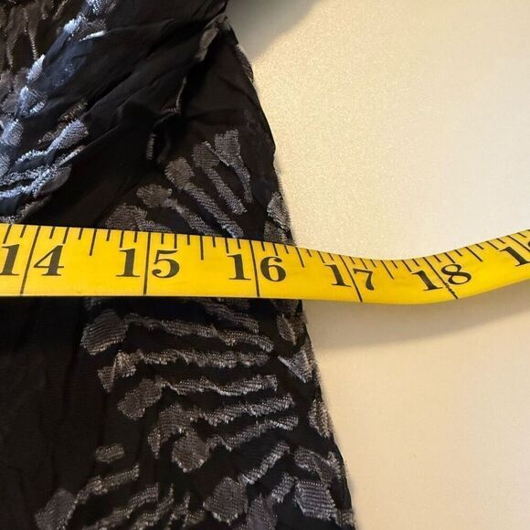 Komarov Black and Gray Velvet Flocked Wrap Dress Size L - Picture 13 of 16